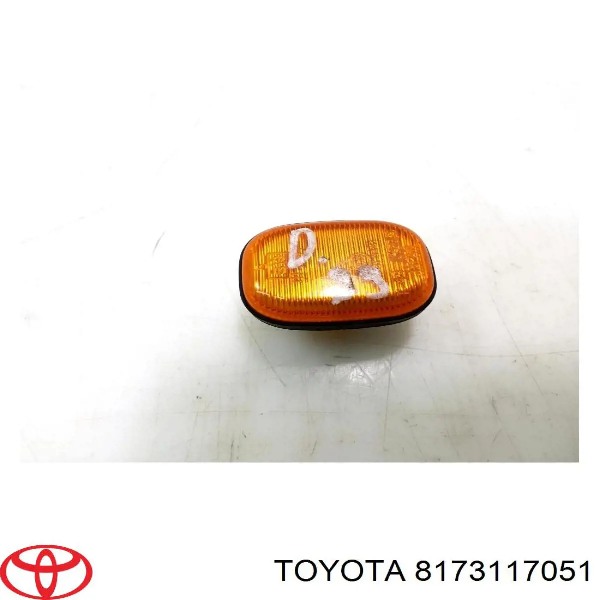 8173117051 Toyota Powtarzacz kierunkowskazu na błotniku