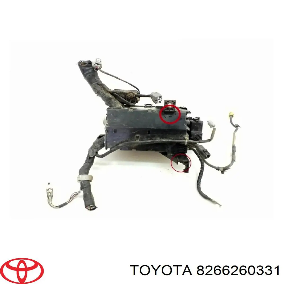 Pokrywa skrzynki bezpieczników Toyota 8266260331 cena, od 186,82 USD