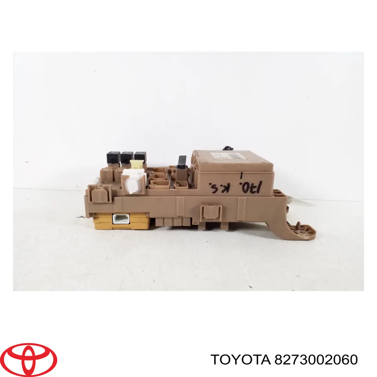 Skrzynka bezpieczników do Toyota Corolla  E12U