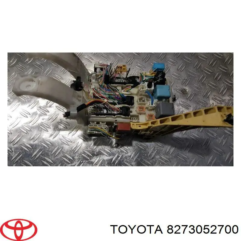  Toyota 8273052700 cena, od 61,29 USD
