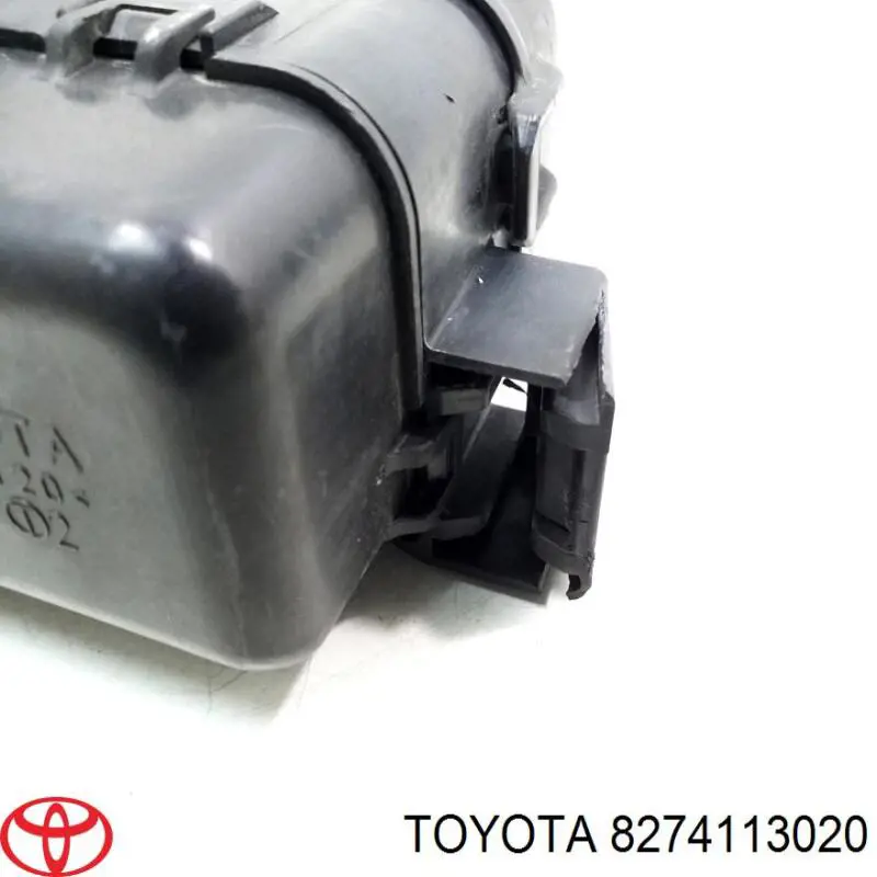 8274113020 Toyota Skrzynka bezpieczników