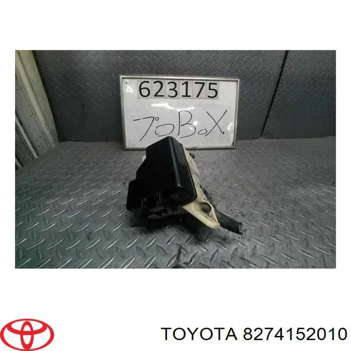 Do koszyka 8274152010 Toyota Skrzynka bezpieczników