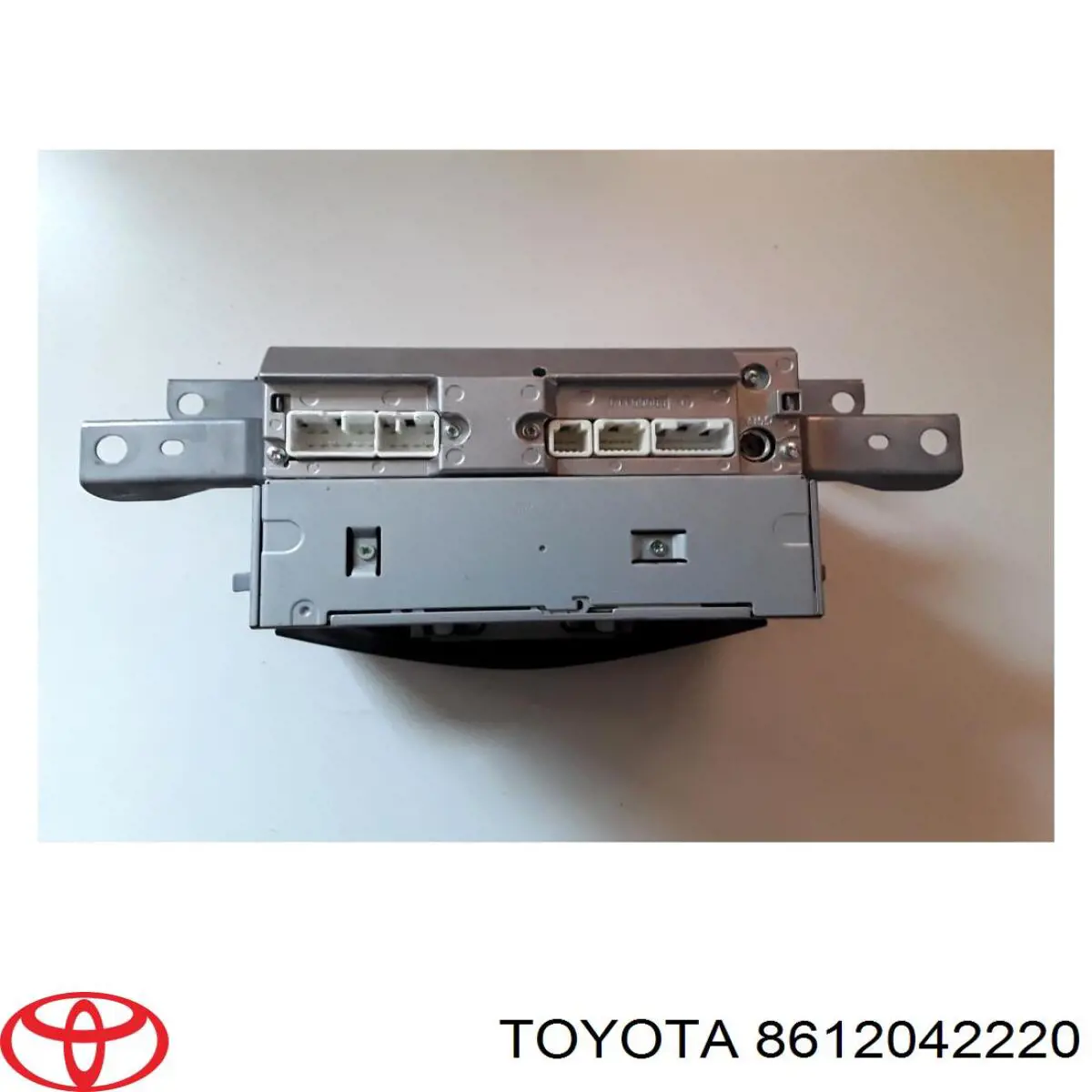 Radioodtwarzacz (radio AM/FM) do Toyota RAV4 III A3