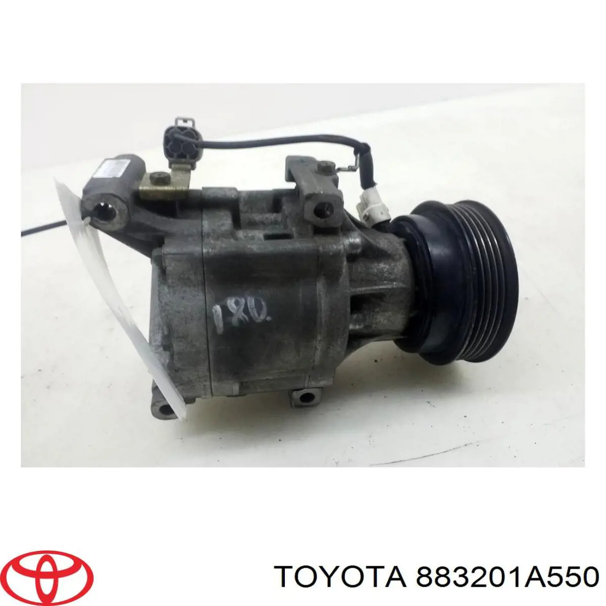 Sprężarka klimatyzacji Toyota 883201A550 cena, od 160,87 USD