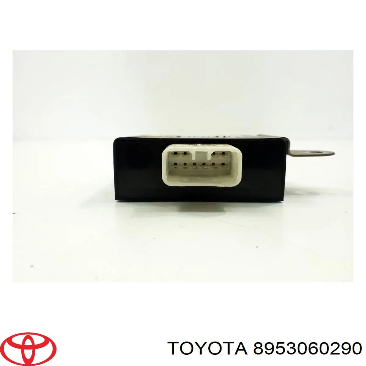 Moduł sterowania (ECU) napędem na wszystkie koła Toyota 8953060290 cena, od 119,18 USD