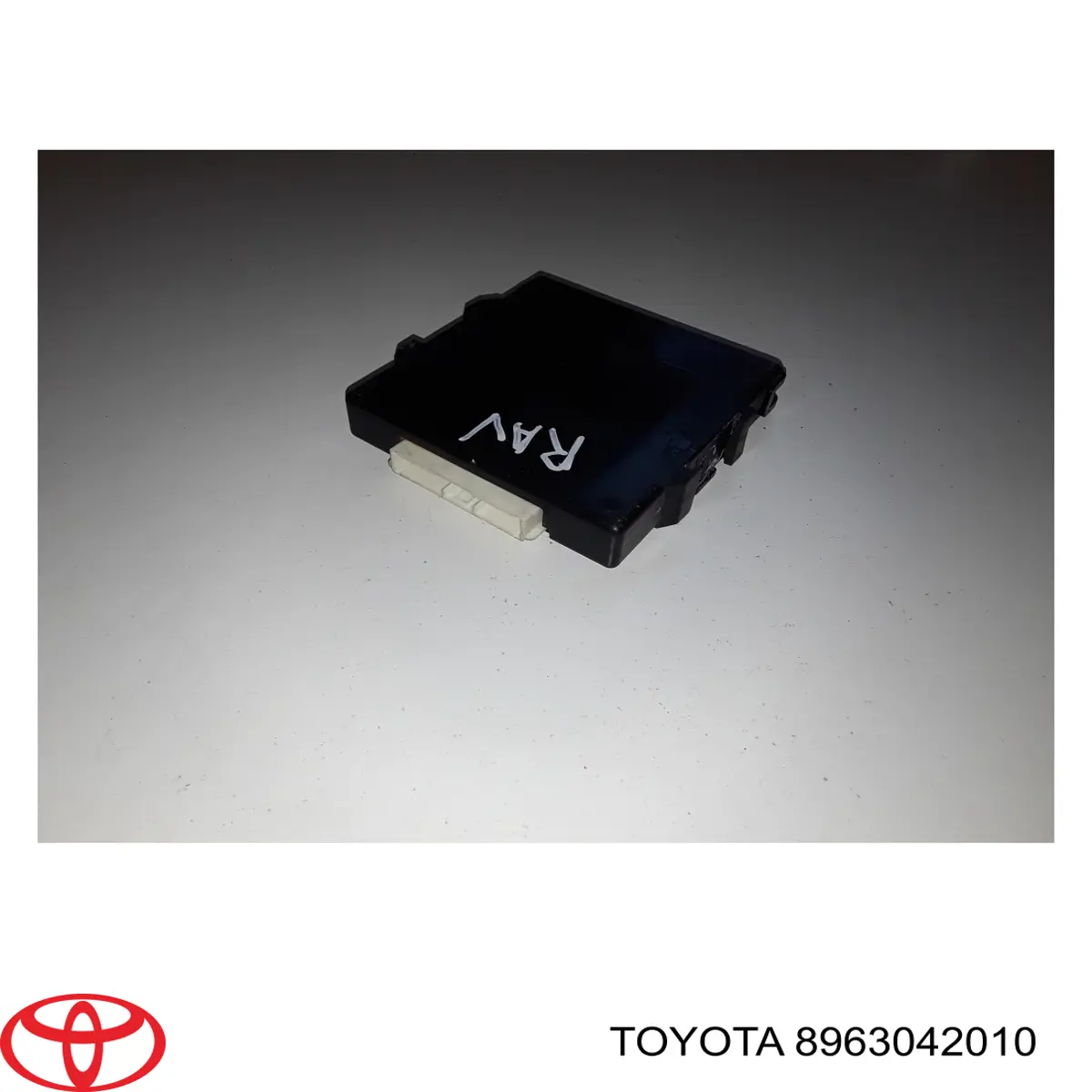 Sterownik skrzyni rozdzielczej Toyota 8963042010 cena, od 64,56 USD