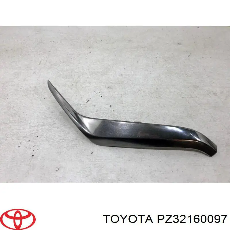 Listwa ochronna zderzaka przedniego prawa PZ32160097 Toyota