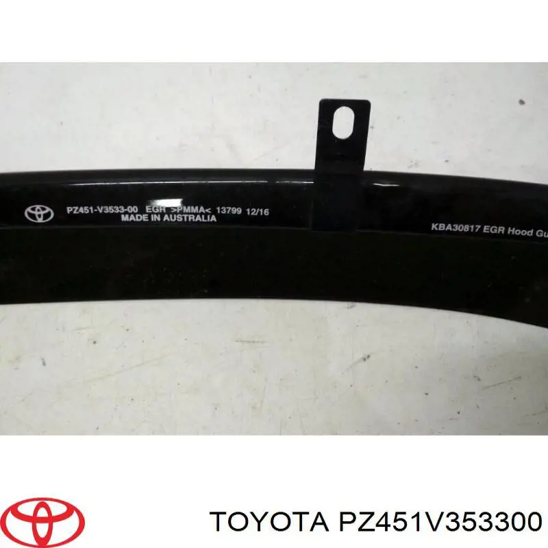 Deflektor na maskę Toyota PZ451V353300 cena, od 45,41 USD