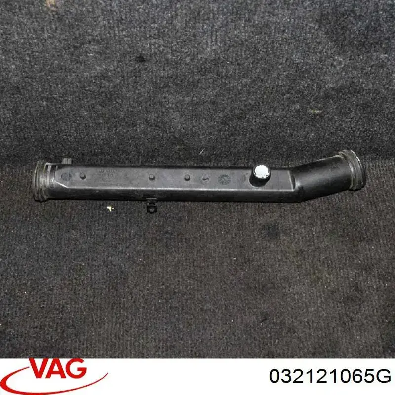 Przewód (króciec) pompy wodnej odbiorczy VAG 032121065G cena, od 15,06 USD