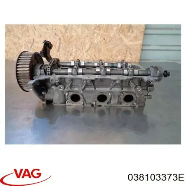 Głowica cylindrów VAG 038103373E