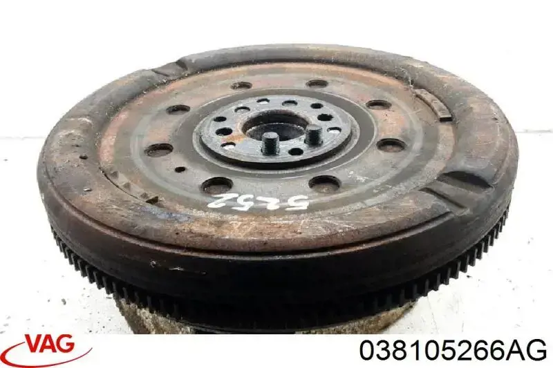 Koło zamachowe silnika VAG 038105266AG