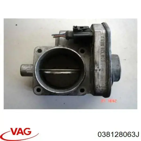 038128063J VAG Przepustnica, komplet