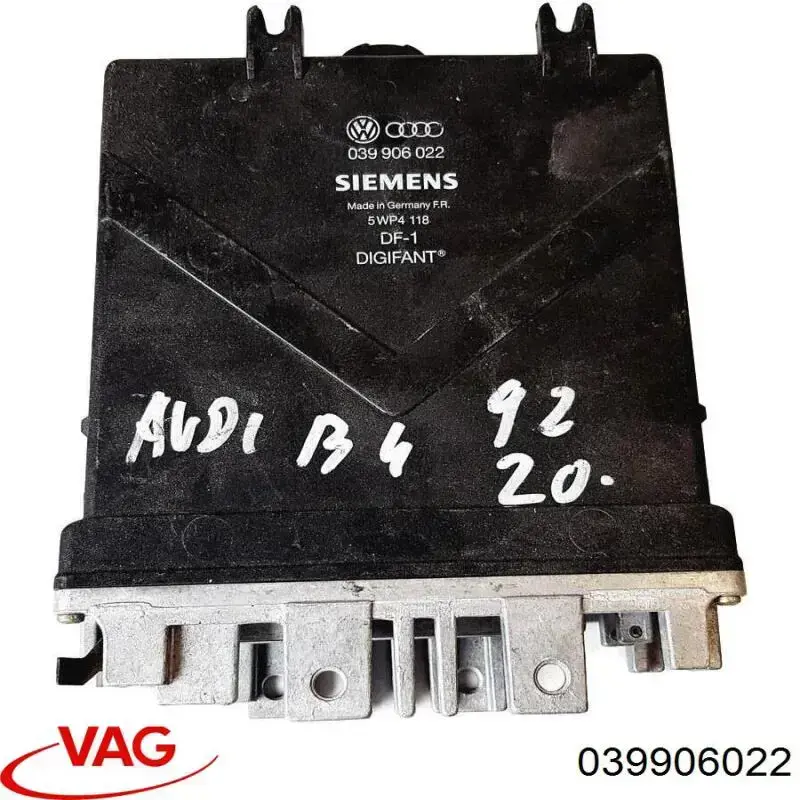 Sterownik silnika do Audi 80 B4 8C2