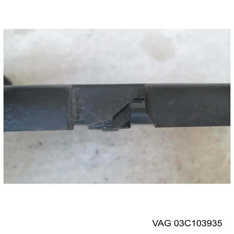 Pokrywa silnika dekoracyjna VAG 03C103935 cena, od 156,31 USD