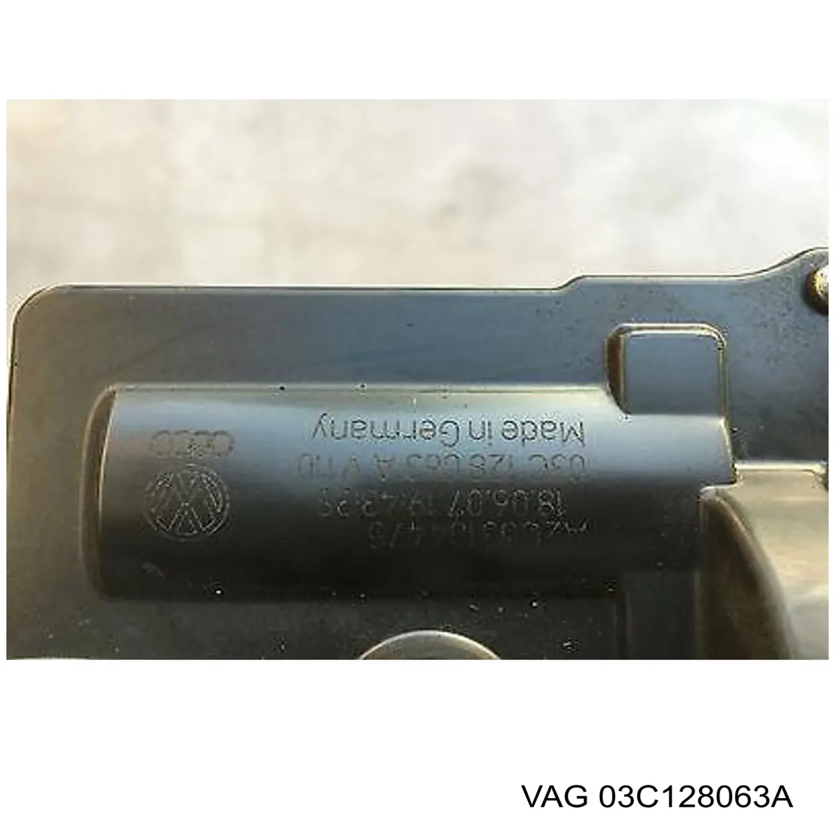 Do koszyka 03C128063A VAG Przepustnica, komplet