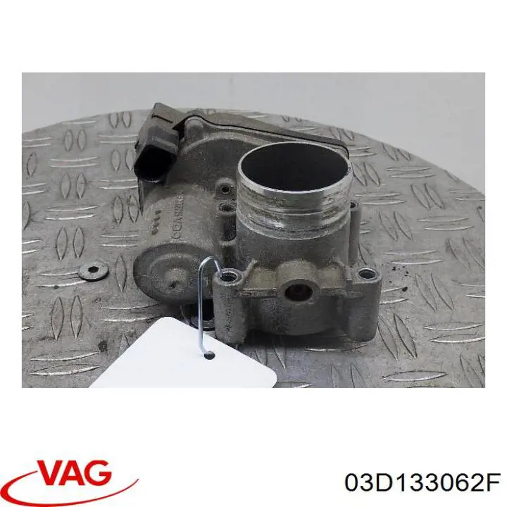 Do koszyka 03D133062F VAG Przepustnica, komplet