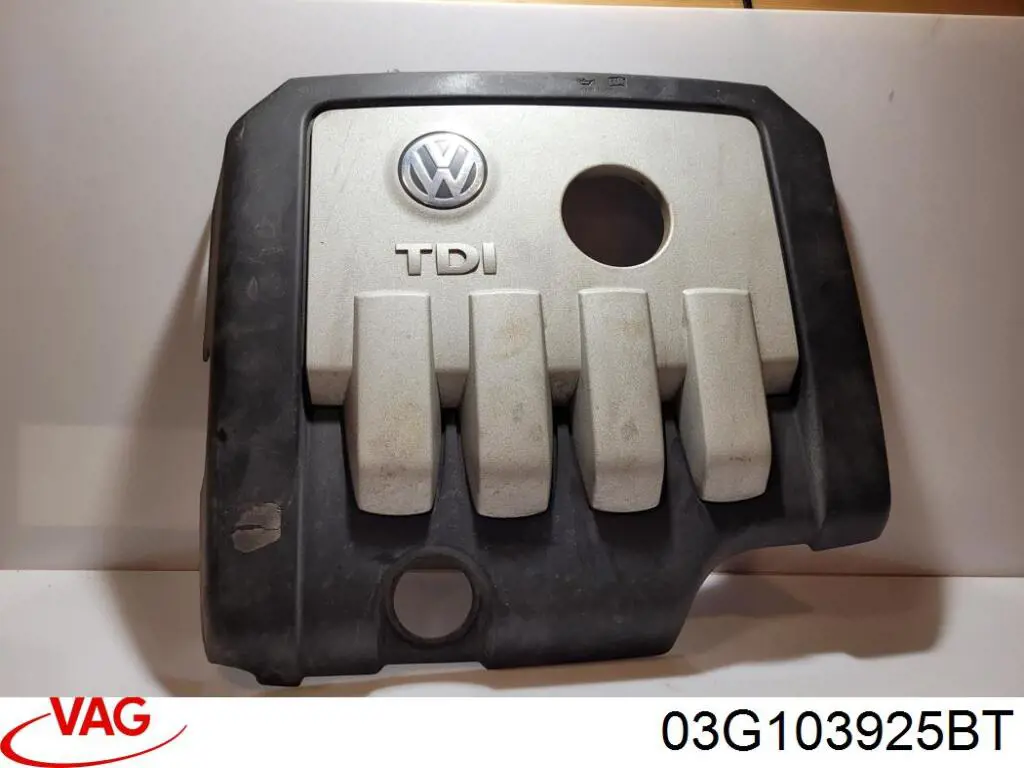  Pokrywa silnika dekoracyjna Audi A3 