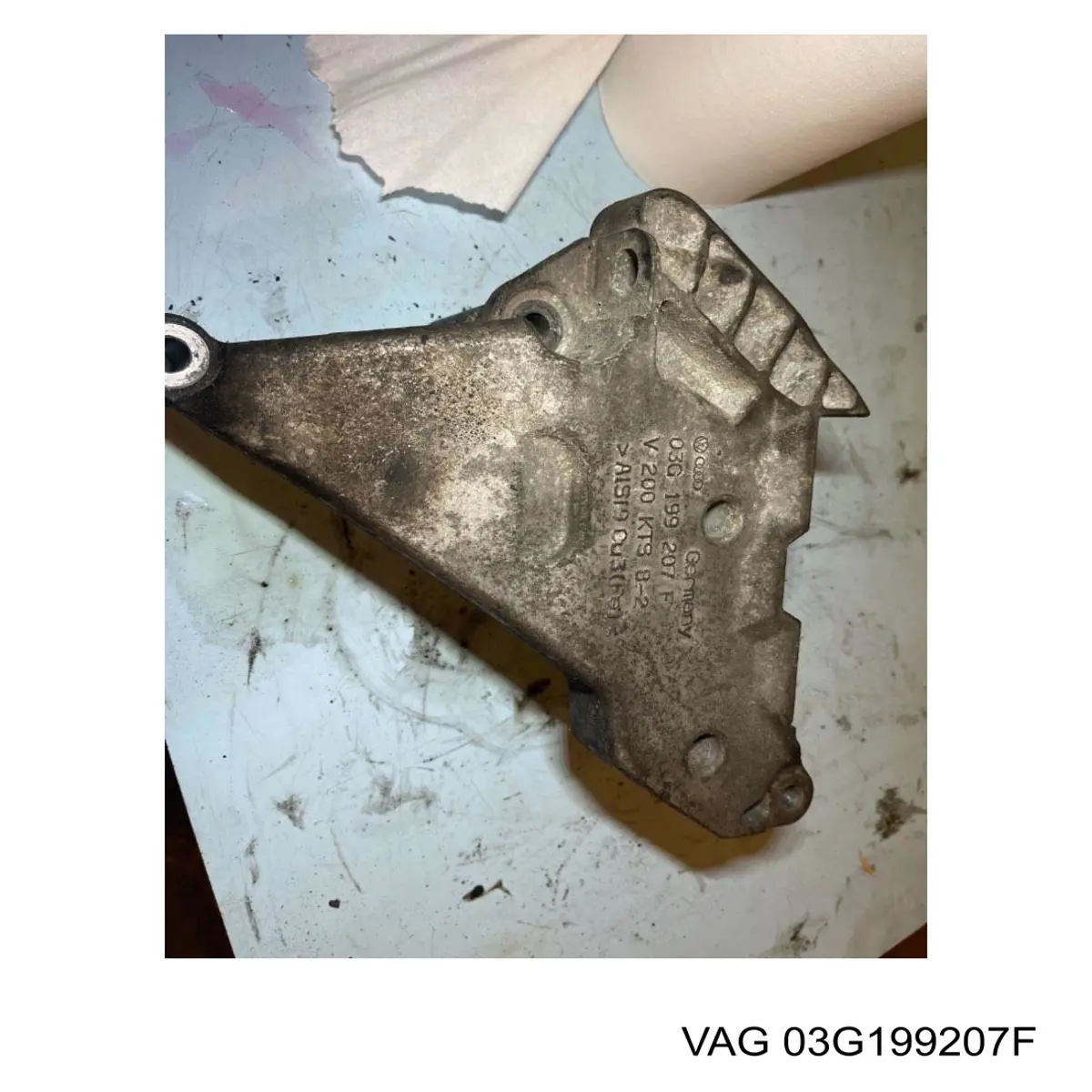 Wspornik prawej poduszki (podpory) silnika VAG 03G199207F cena, od 94,21 USD