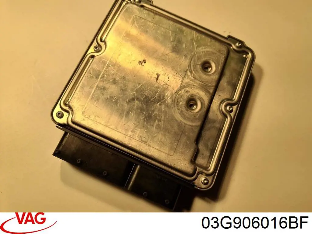 Sterownik silnika Audi A6 C6 kombi (4F5) (2004 - 2011) cena, od 247,35 USD