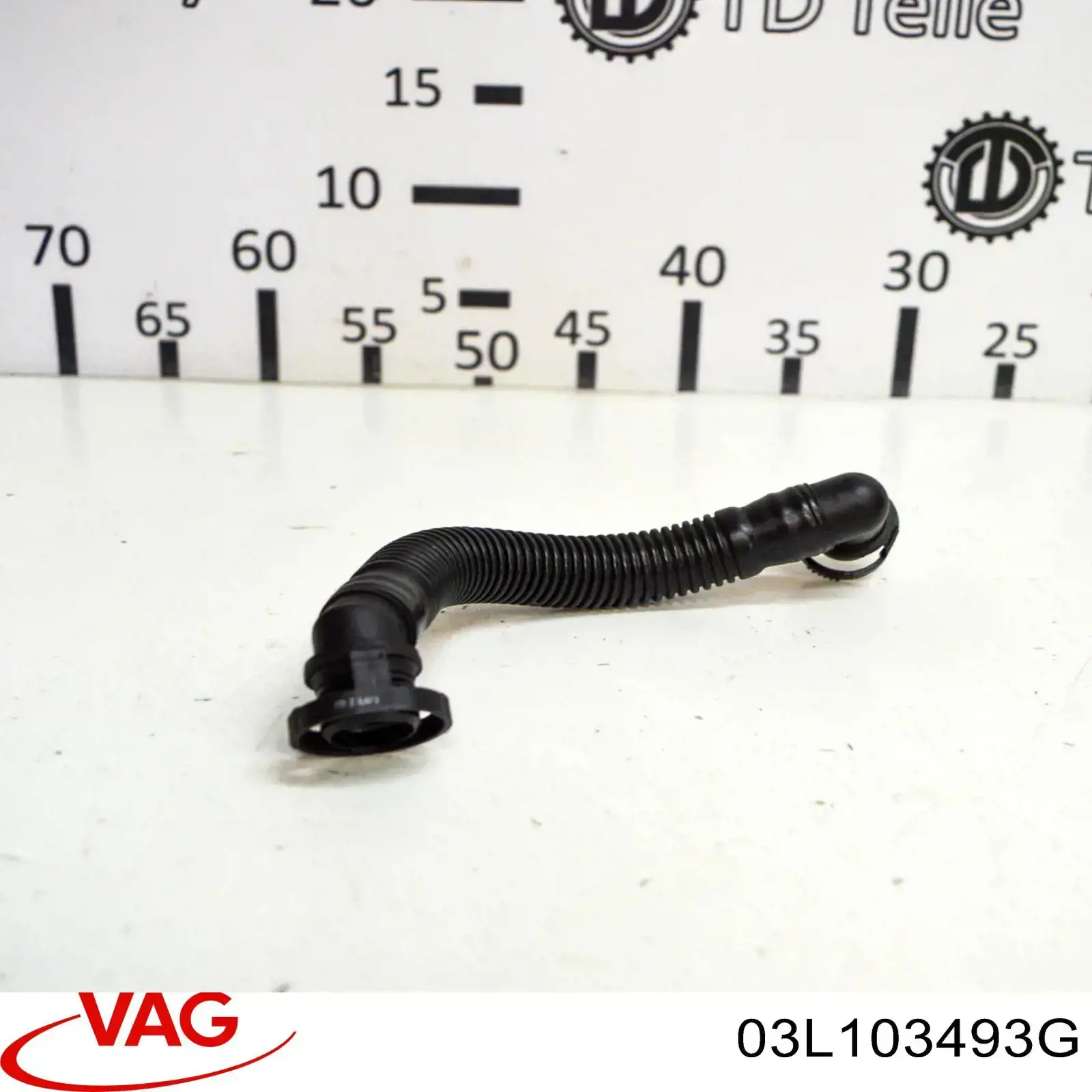 03L103493G VAG Króciec wentylacji kadłuba (separatora oleju)