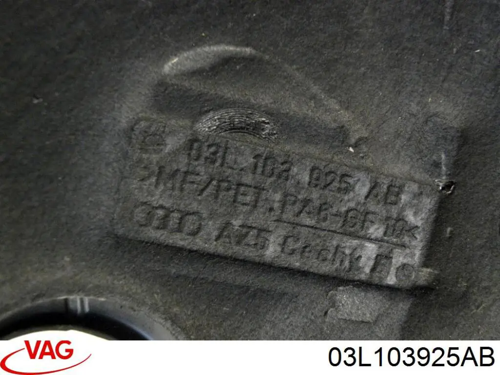  Pokrywa silnika dekoracyjna Audi A4 