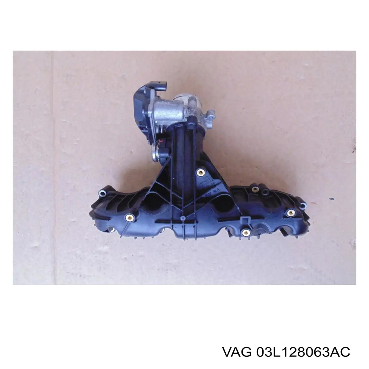03L128063AC VAG Przepustnica, komplet