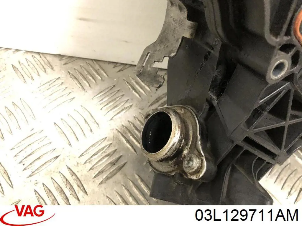 Kolektor ssący VAG 03L129711AM