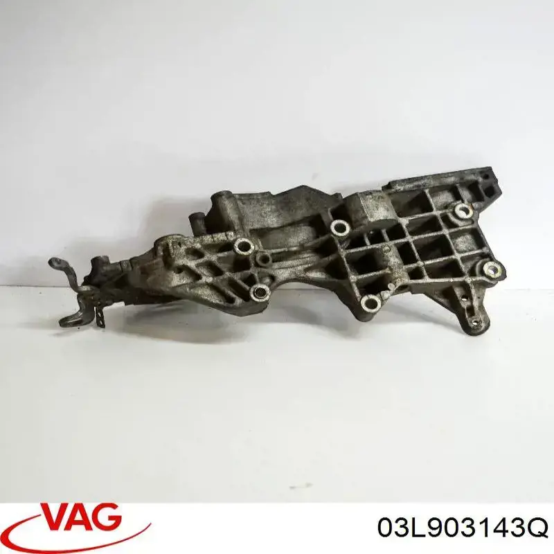  Wspornik alternatora Audi A3 