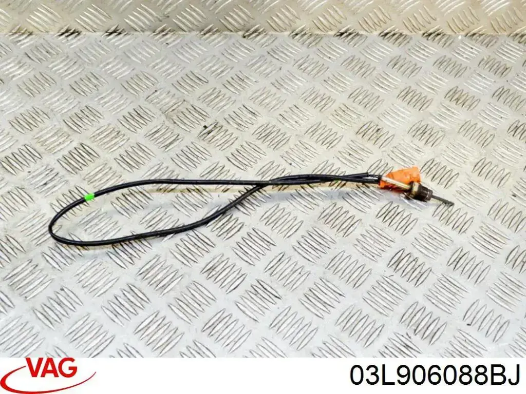 Czujnik temperatury spalin po filtrze cząstek stałych VAG 03L906088BJ cena, od 71,51 USD