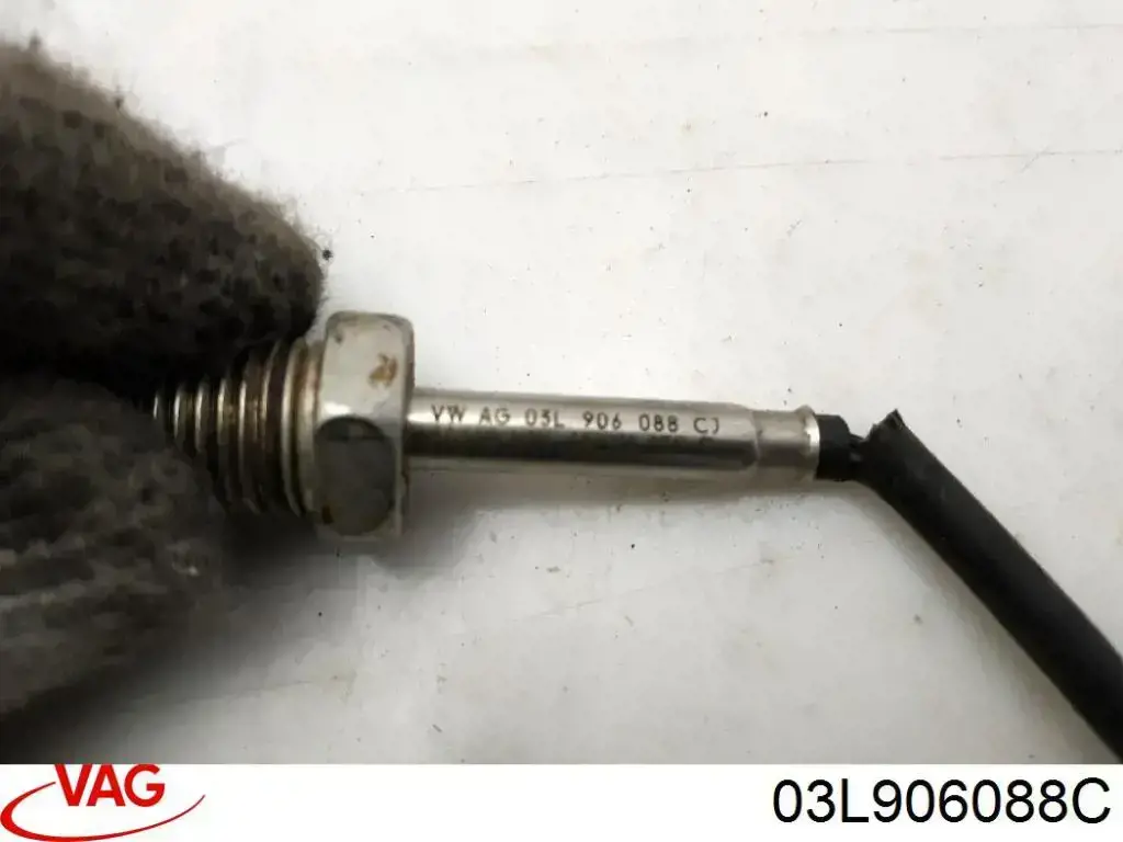 Do koszyka 03L906088C VAG Czujnik temperatury spalin, przed filtrem cząstek stałych