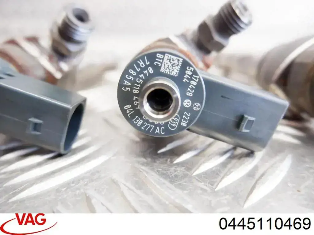 Wtryskiwacz paliwa VAG 0445110468