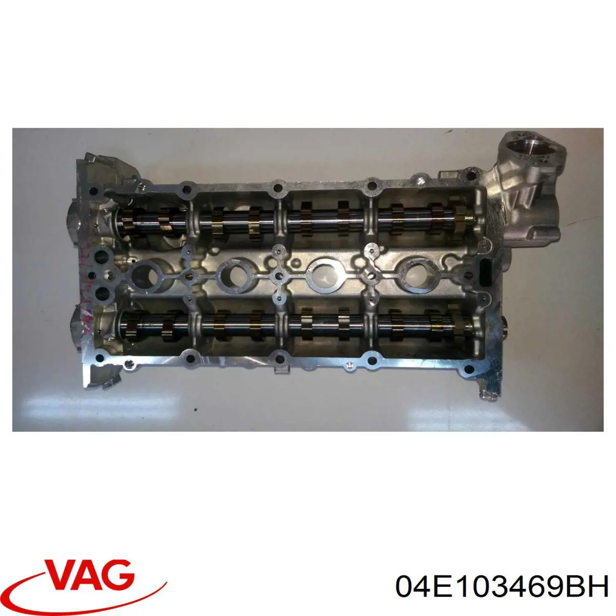 04E103469AJ VAG Pokrywa zaworowa