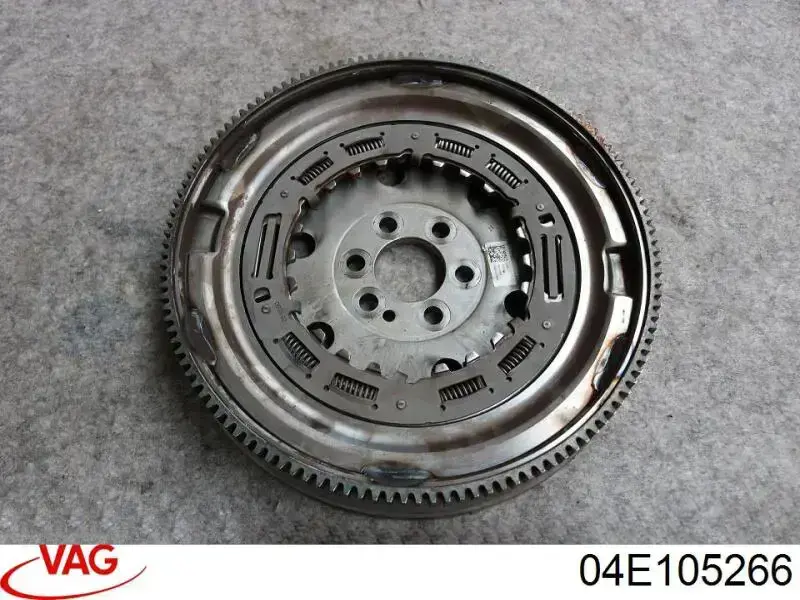 04E105266 VAG Koło zamachowe silnika