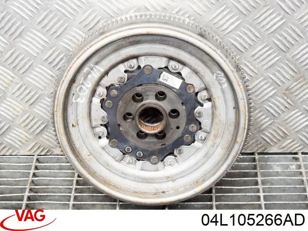 04L105266AD VAG Koło zamachowe silnika