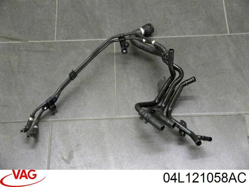 Przewód (króciec) układu chłodzenia 04L121058AC VAG