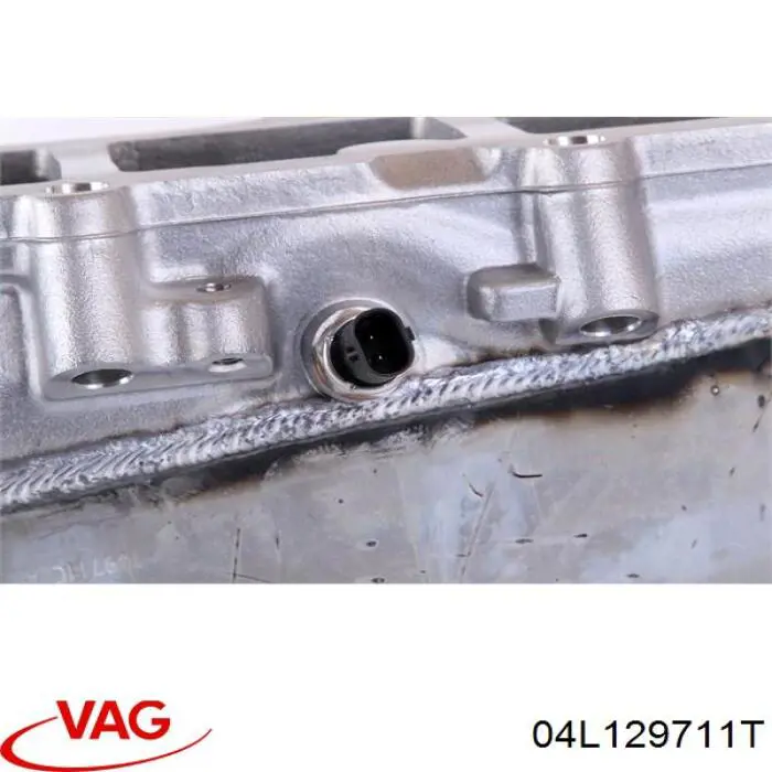 Chłodnica intercoolera VAG 04L129711T cena, od 701,36 USD