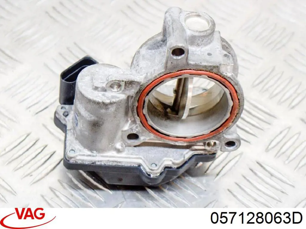 Przepustnica, komplet 057128063D VAG