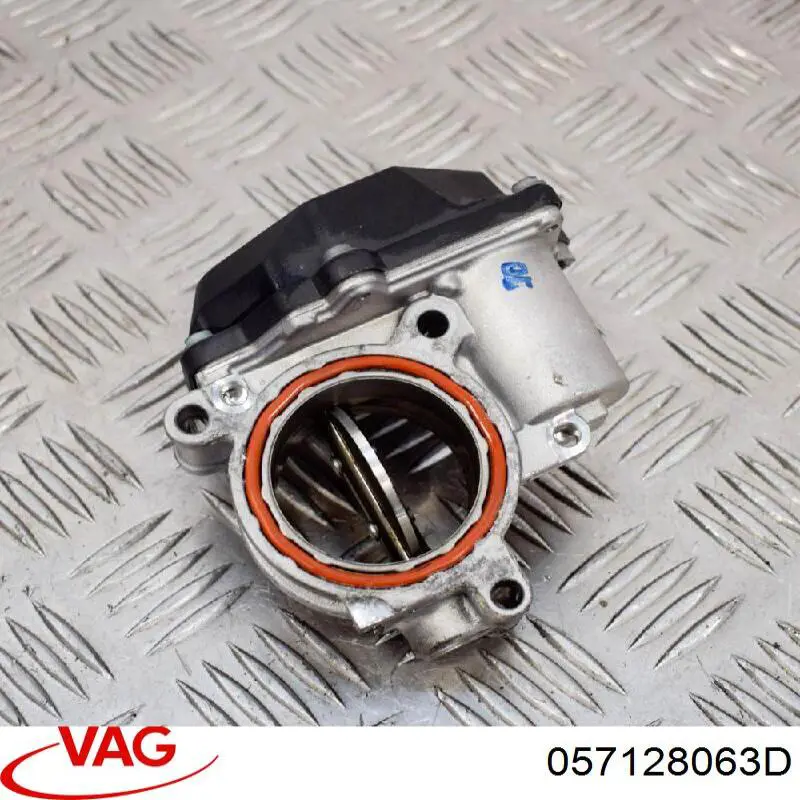 Przepustnica, komplet 057128063D VAG