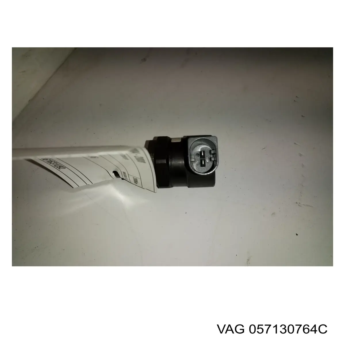 Regulator ciśnienia paliwa w listwie paliwowej VAG 0281002785 cena, od 133,99 USD