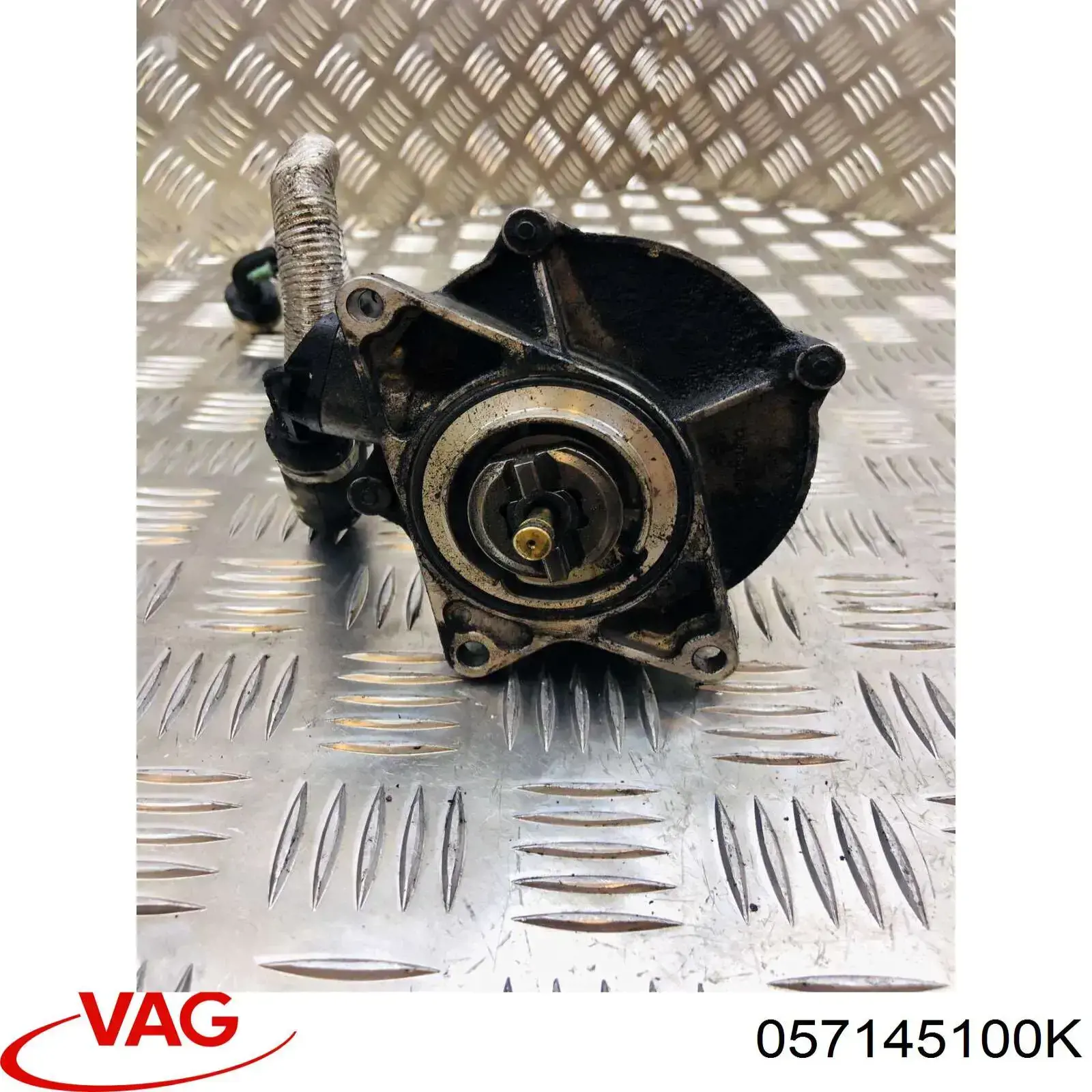 Do koszyka 057145100K VAG Pompa podciśnienia
