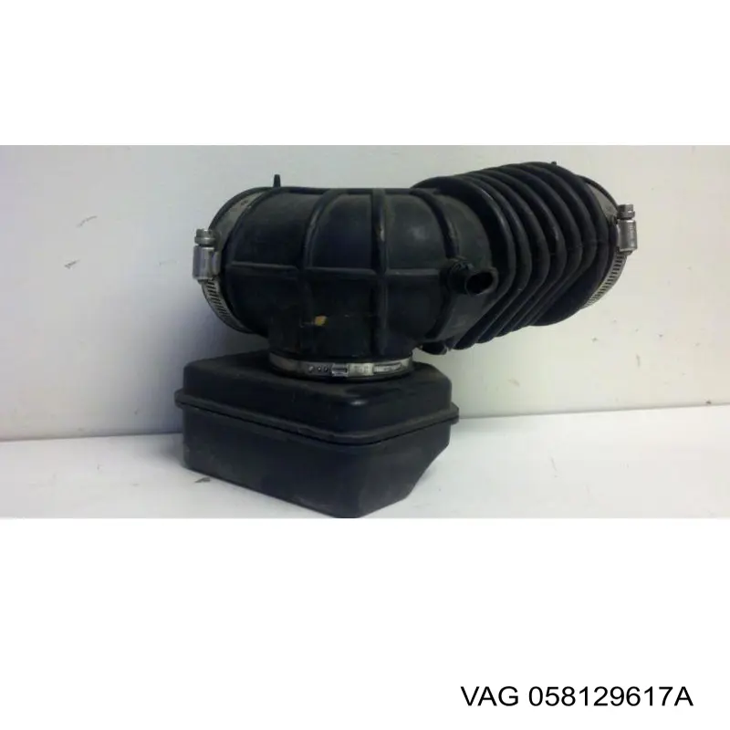 Do koszyka 058129617A VAG Wlot powietrza do filtra powietrza