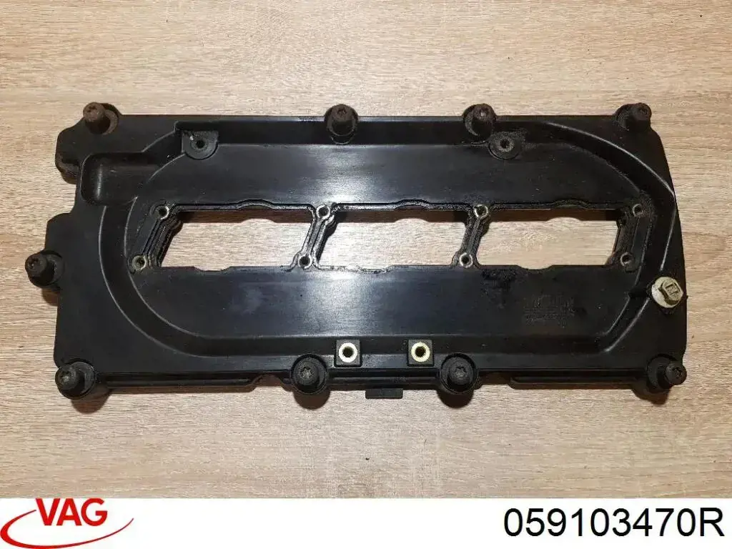 059103470R VAG Pokrywa zaworowa prawa