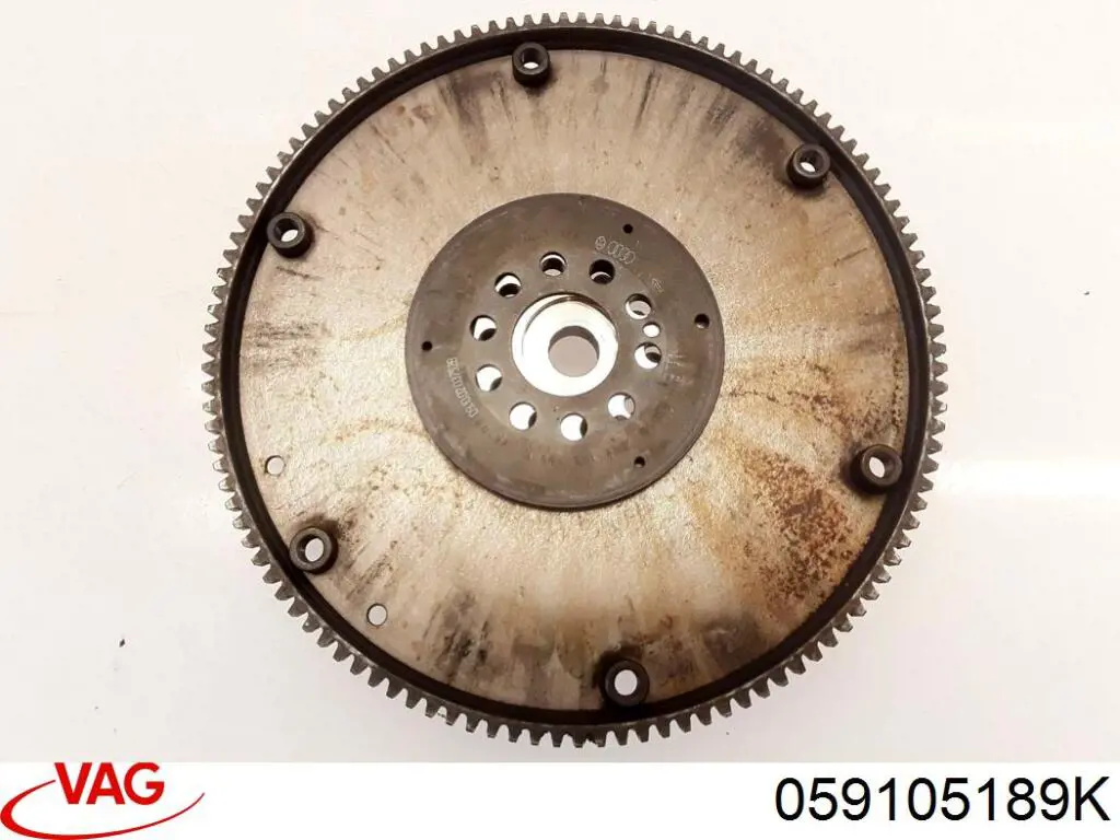 Wał korbowy silnika Audi Q7 