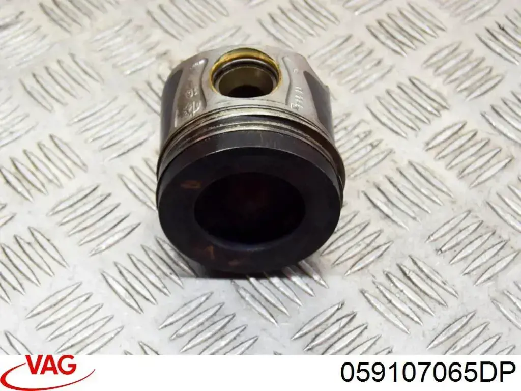 Tłok, komplet do jednego cylindru, STD VAG 059107065DP cena, od 170,68 USD