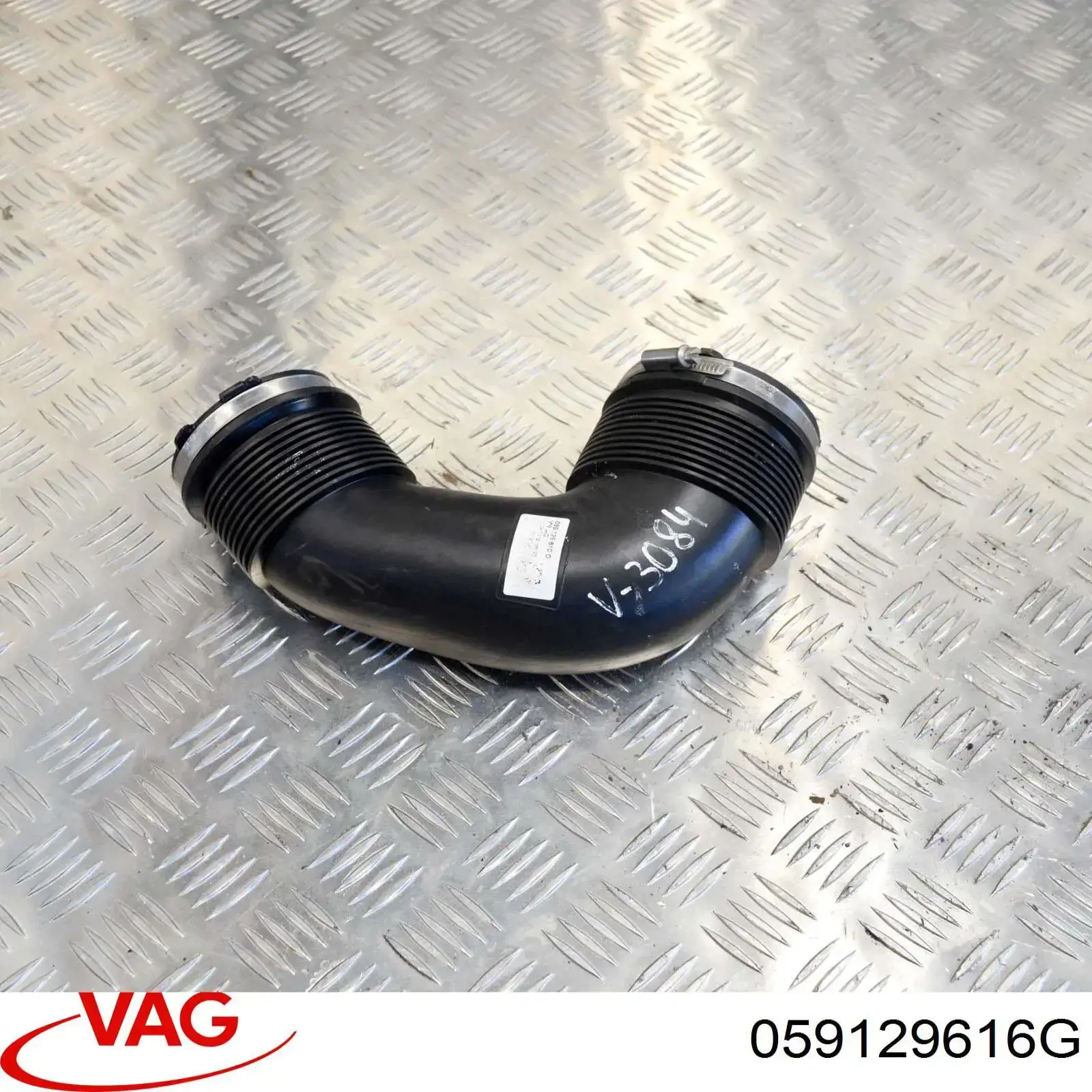 Króciec powietrza, przepływomierz Audi Q7 