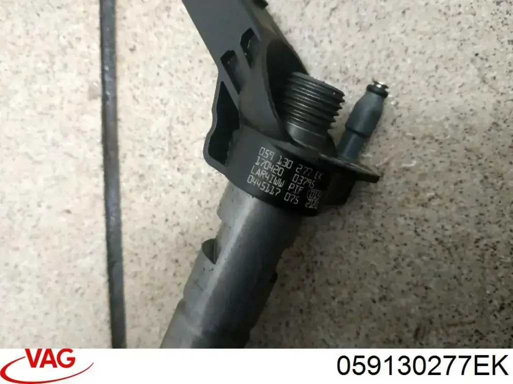 Wtryskiwacz paliwa VAG 059130277EK cena, od 395,16 USD