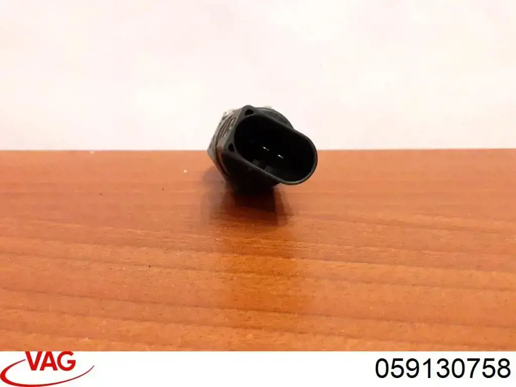 Czujnik ciśnienia paliwa VAG 059130758 cena, od 66,96 USD