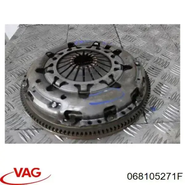 068105271F VAG Koło zamachowe silnika