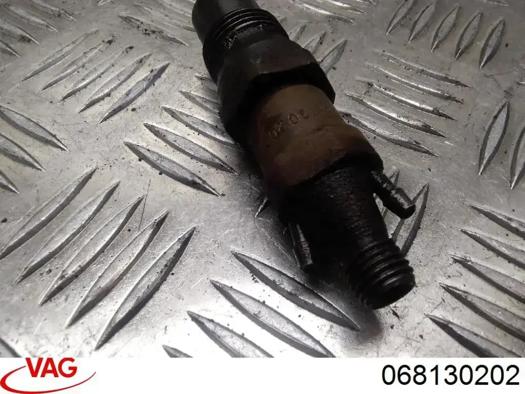 Wtryskiwacz paliwa 068130202 VAG