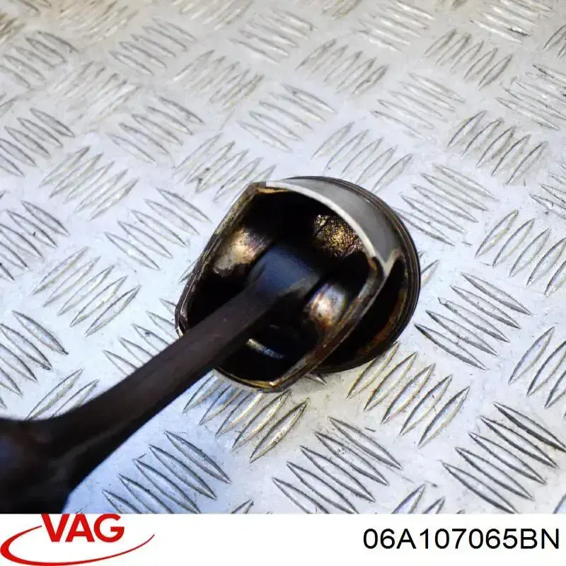Tłok, komplet do jednego cylindru, STD VAG 06A107065BN cena, od 88,69 USD